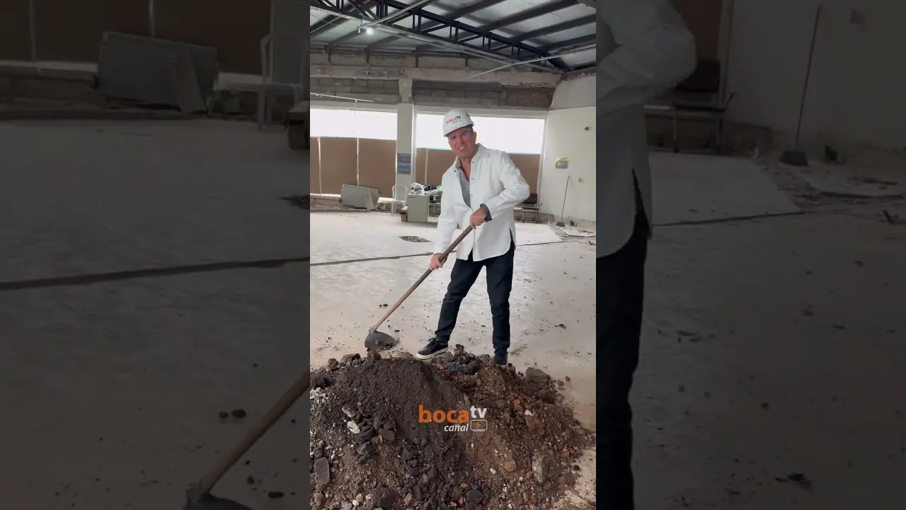Rodrigo Bocardi Participates in BocaTV Studio Demolition